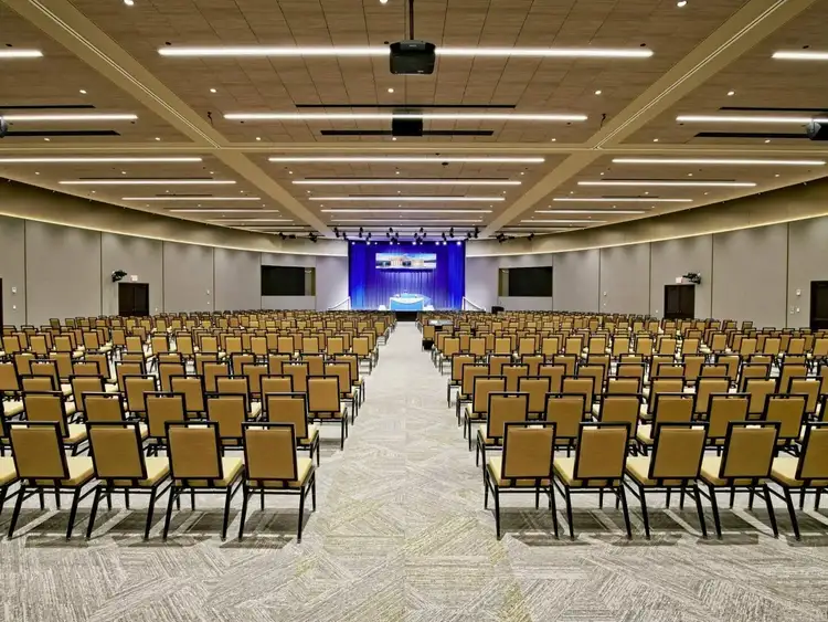 Haupthalle Internationales Meditationszentrum | Meditationszentrum