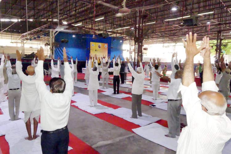 Yoga Day, SKRM