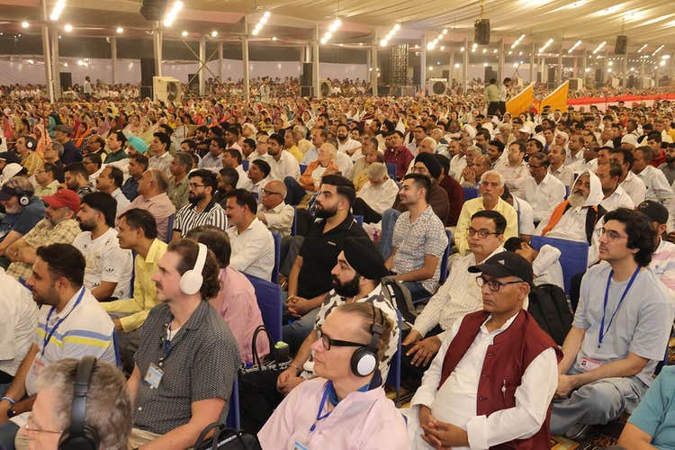 Audience at the Faridabad spiritual program